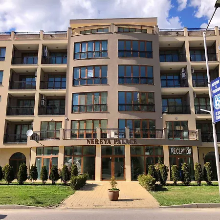 Nereya Palace Apartman *